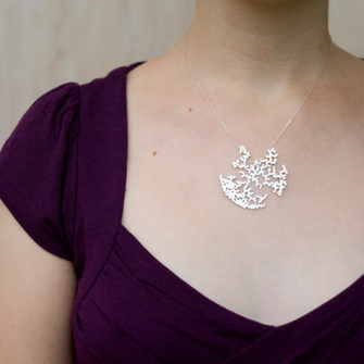 Illustration for article titled Custom Nervous System Jewelry is Carved to Your Algorithmic Designs